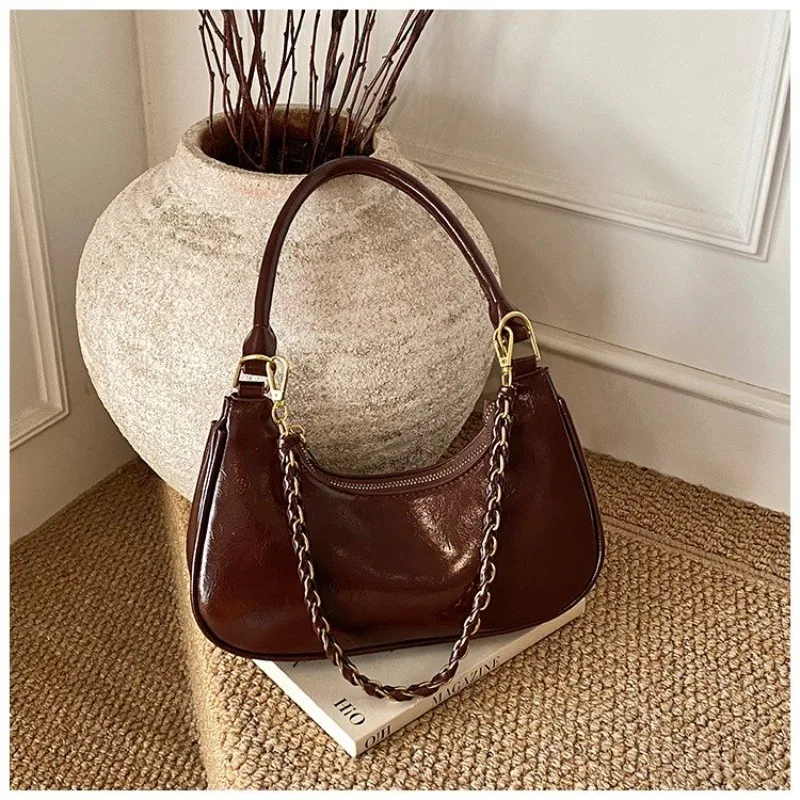 

Elegant Fashionable Designer Diaper Bag Unique Crossbody Handbag For Women Stylish Large Capacity Tote