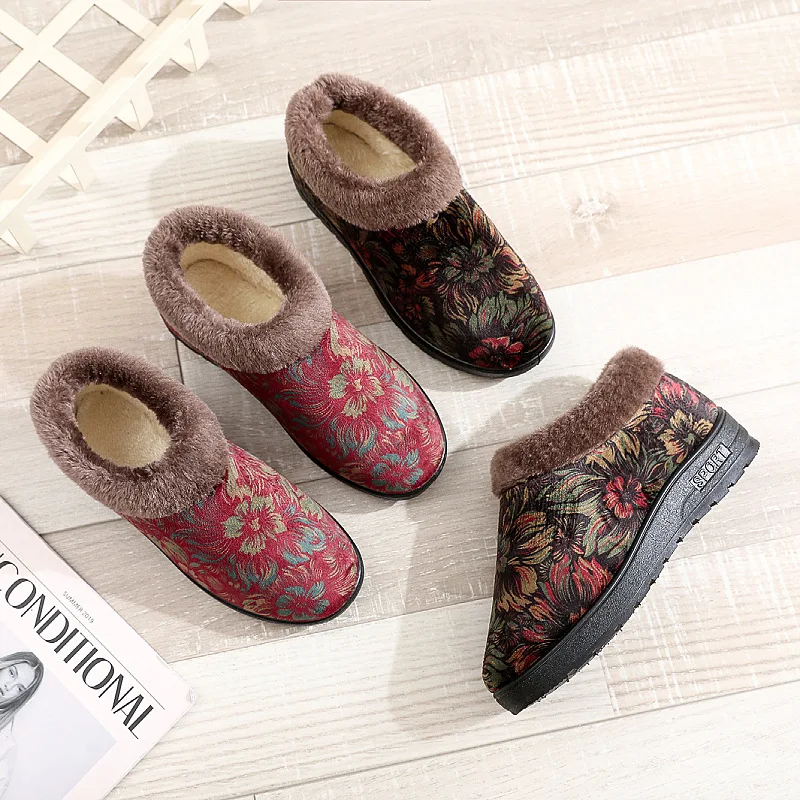 2025 Winter New Cotton Shoes Women's Cotton Slippers Anti slip Soft Bottom Home Middle aged and Elderly Mother Shoes
