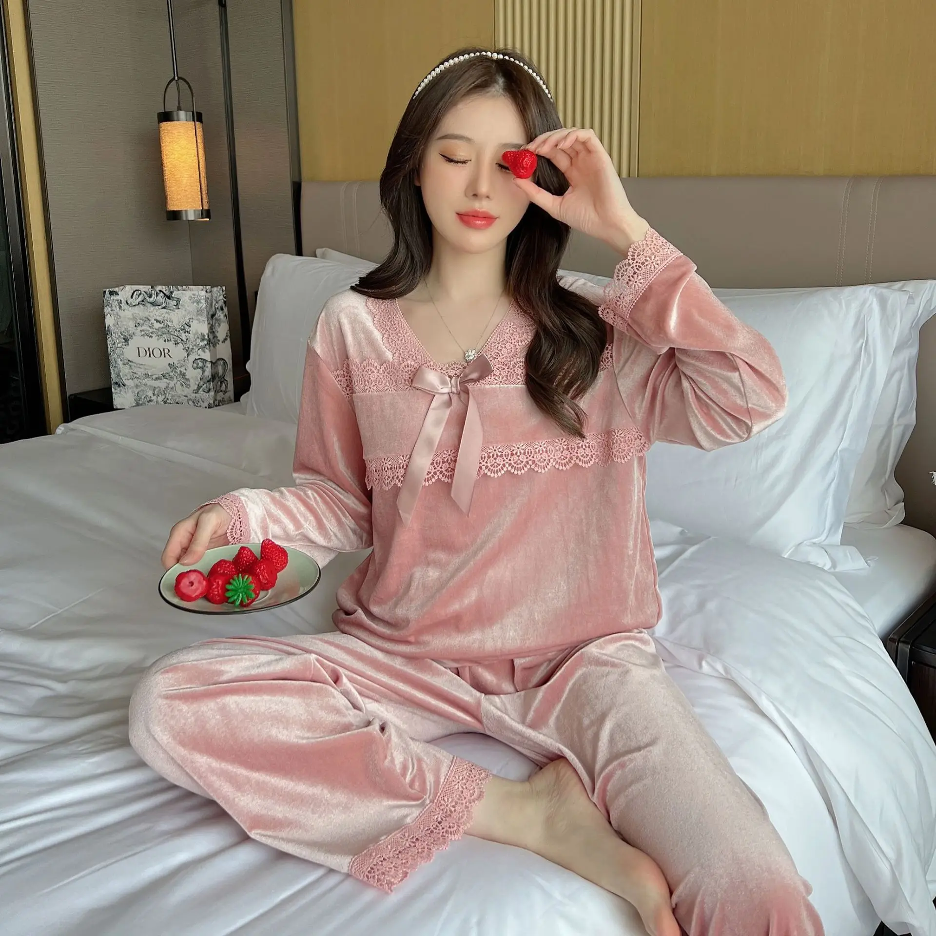 2022 Velour Pajamas Suit With Bowknot Autumn New Sleepwear Women Shirt&Pants Set 2PCS Nightwear V-Neck Home Clothes Lingerie