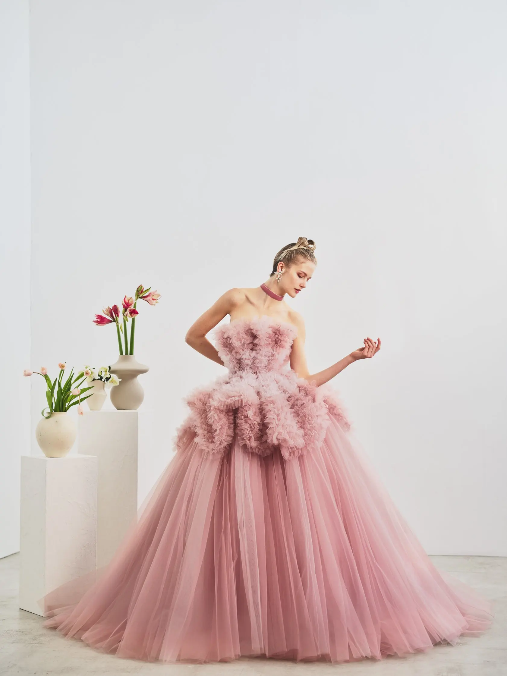 Romantic Dusty Pink Ball Gown Bridal Dresses Wedding Gown 2025 Chic Layered Tulle Bride Photoshoot Dress Formal Occasion Dress