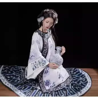 تشينغ أنثى زي كول ريترو النمط الوطني الطباعة الوقوف طوق مائل سلالة الحصان الوجه تنورة التطريز القديم #1