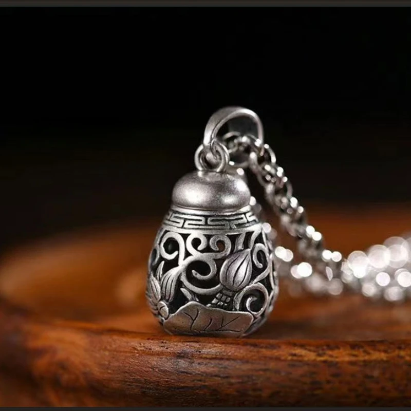 Hollow Sachet Pendant for Men and Women, Can Be Opened and Packed, Lotus Gawu Box