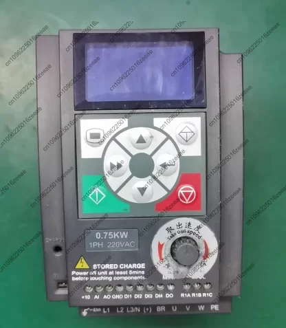 

HD09-2S0P7G 0,75 кВт/220 В, протестирован нормально