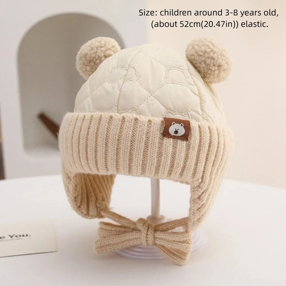 暖かいフリースベビー耳保護帽子 厚手素材 クマ耳スタイル幼児帽子 ニットデザイン 防風機能 冬用帽子