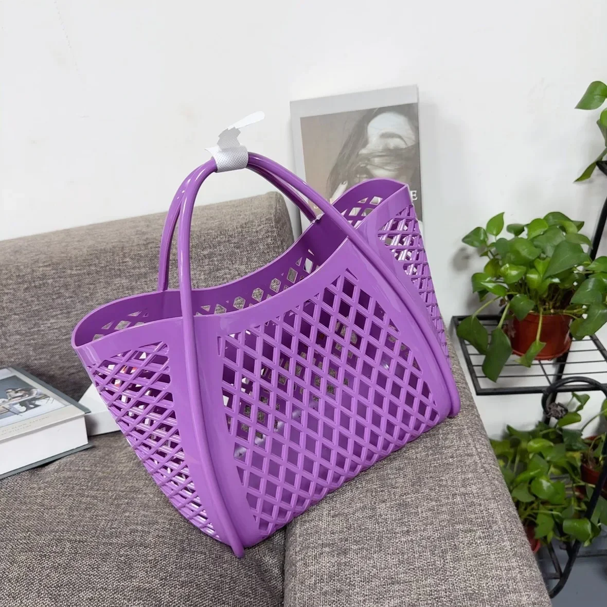 PVC Jelly Bag Solid Color Fashion Shopping Basket Hollow Beach Bag Bath Toiletry Basket Large-capacity Handheld Vegetable Basket