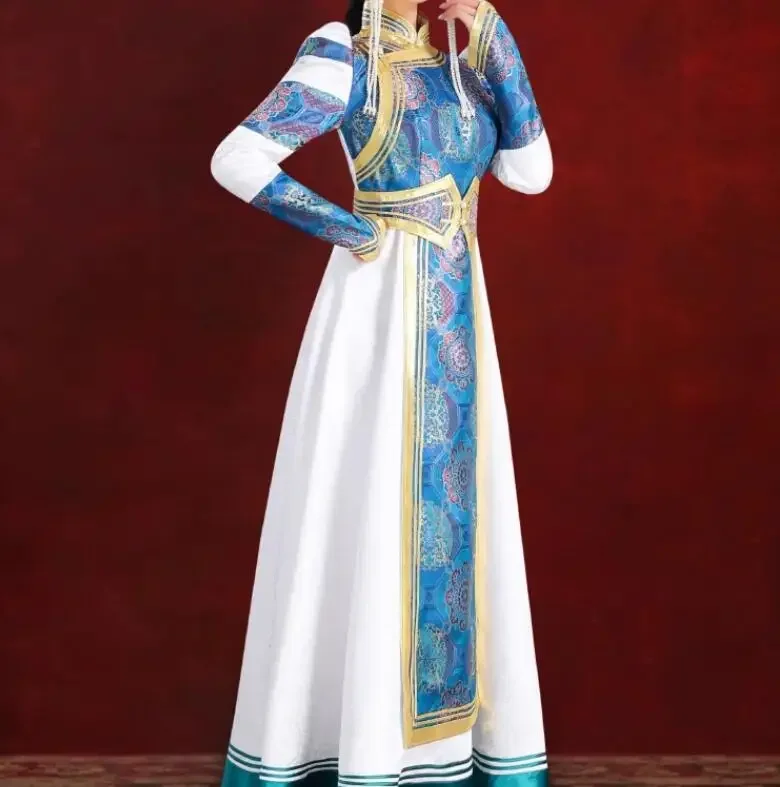 ผู้หญิงจีนมองโกเลีย Robe สีขาวชุดเต้นรํางานแต่งงาน