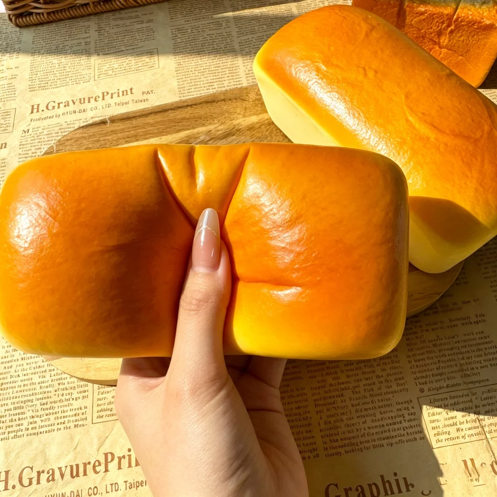 Slow Rebound Simulated Cheese Toast Bread Model Mud-like Moist Tender Surface Artificial Food Ornament Home Kitchen Party Bakery