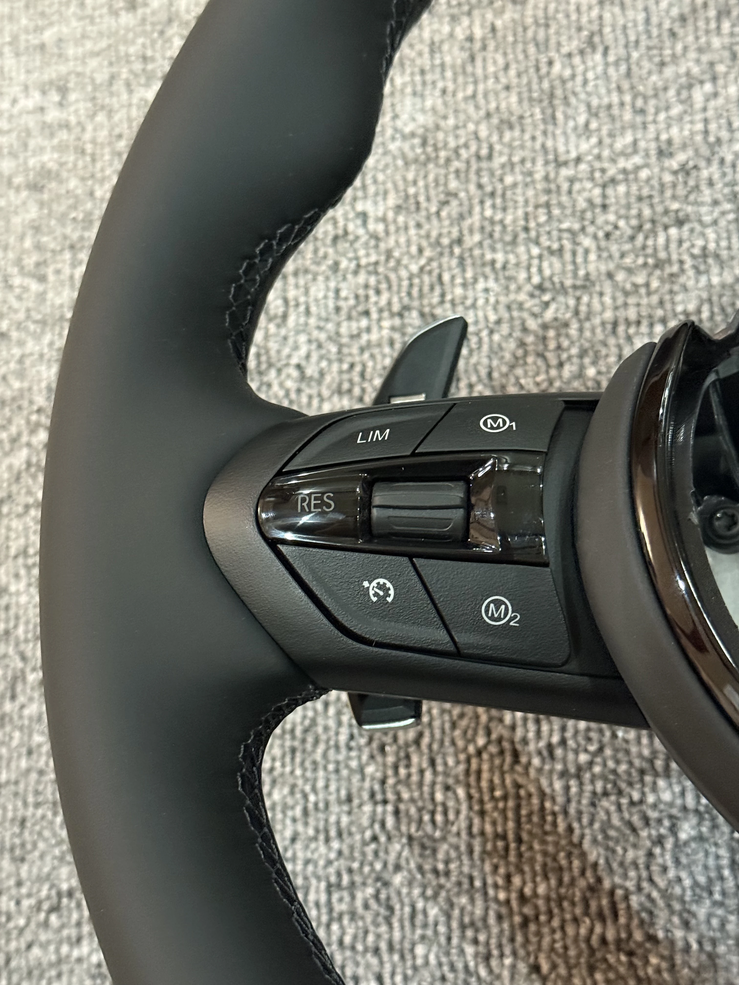 All Black Button Upgrade M Sport Steering Wheel for BMW F01 F06 F10 F11 F20 F21 F22 F30 F31 F32 F34 F36 F80 F82 E70 E81 E90 E92 view 2
