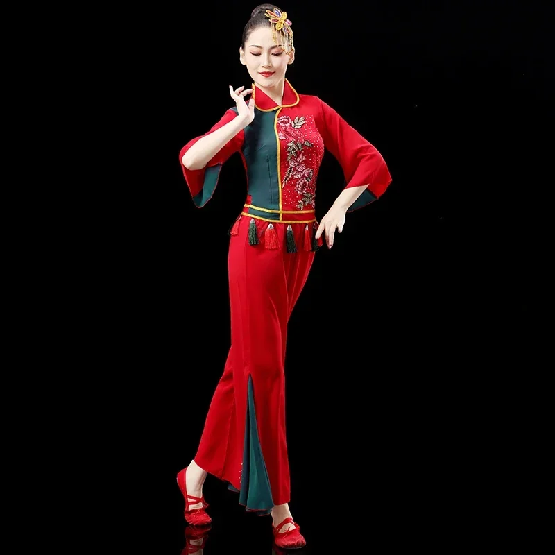 Chińska tradycyjna narodowa sukienka Yangko Odzież do tańca dla fanów Klasyczne kostiumy do tańca Kwadratowy kostium sceniczny z bębnem