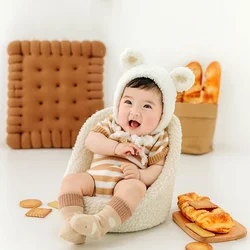 Cookie themed baby set with a hundred day photo of a male and female newborn baby knitted sweater striped jumpsuit 아기 코스프레