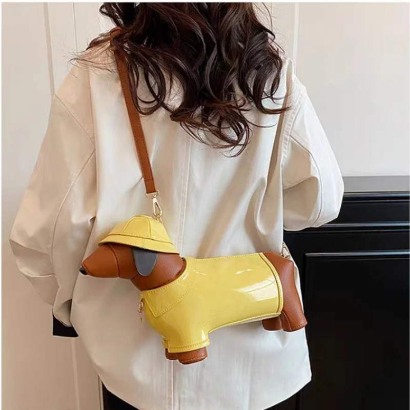 

2025 New Creative Cute Dachshund Animal Shape Puppy Bag Messenger Bag Design Long Shoulder Strap Coin Purse