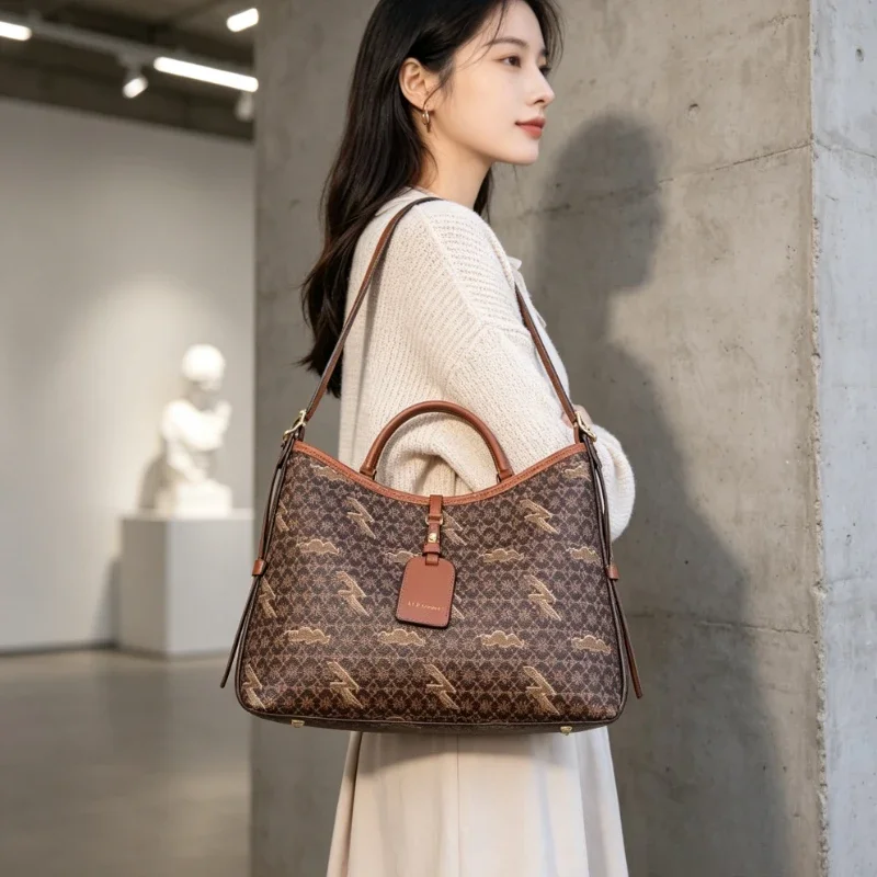 Classic Doctor Bag Inspired Leather Satchel For Ladies Vintage Shoulder Purse With Brass Hardware