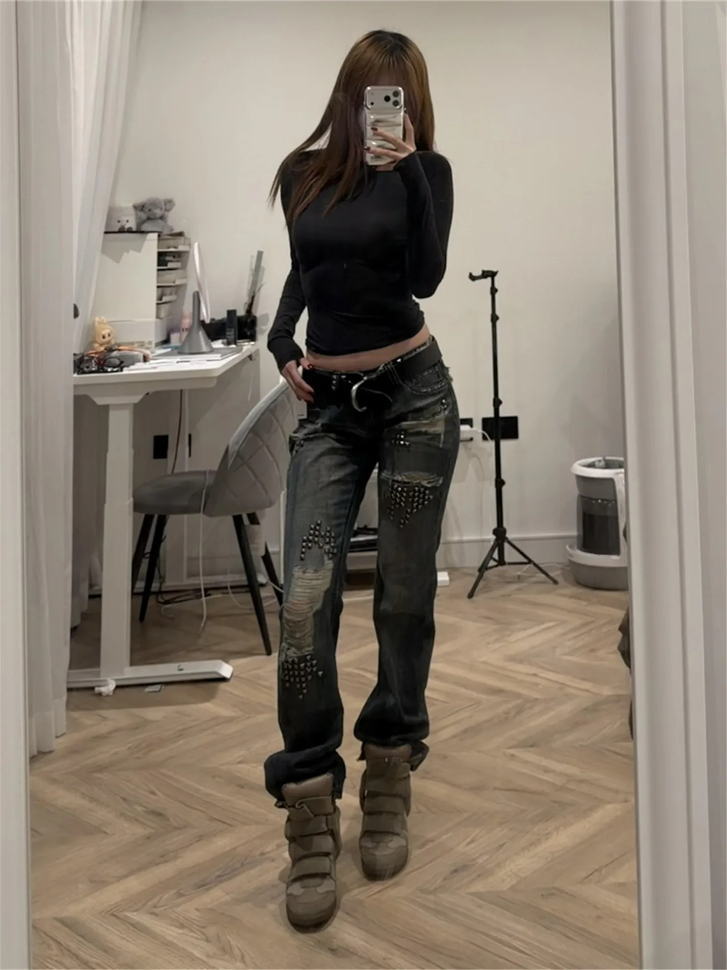 

American Vintage Low Waist Bell Bottom Jeans Women Summer Slimming Sexy Girl Rivet Hole Punching Cotton Casual Deep Color