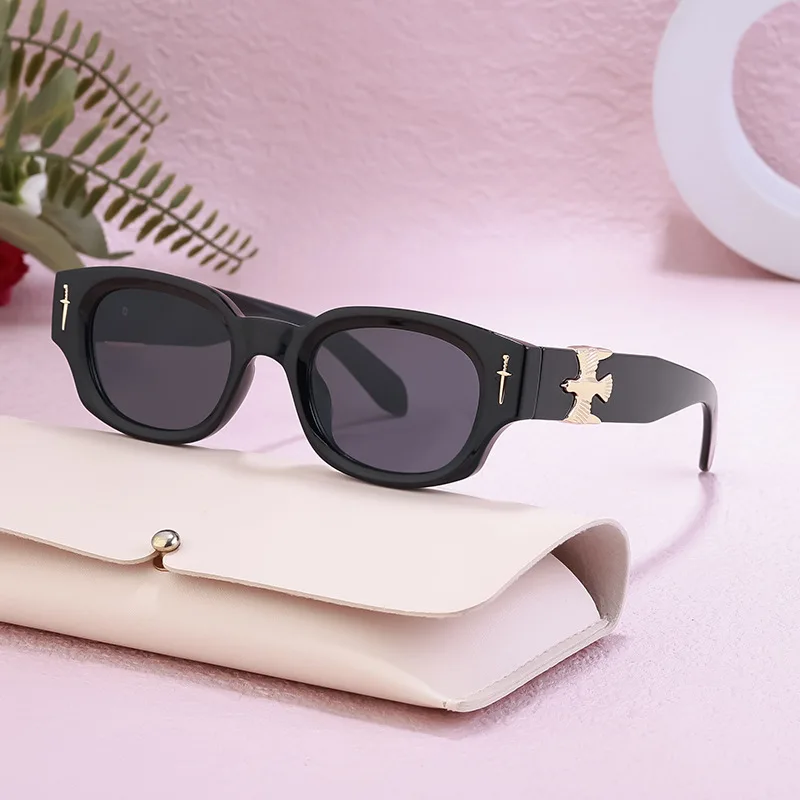 

2025 New Fashion Glasses European and American Outdoor Sunglasses Women's Sunscreen Sunglasses Driving Glasses Fishing Glasses