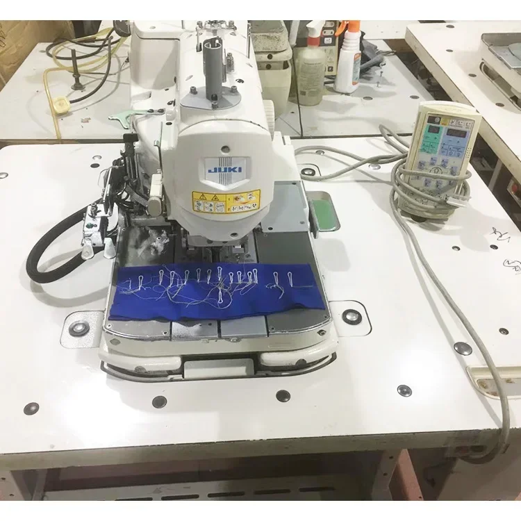Industrial JUKI 3200 Eyelet Button Hole Holing Buttonhole Sewing Machine