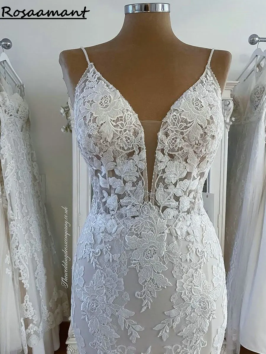 V-Neck Spaghetti Straps Mermiad Wedding Dress Detachable Cape Appliques Lace Bridal Gowns