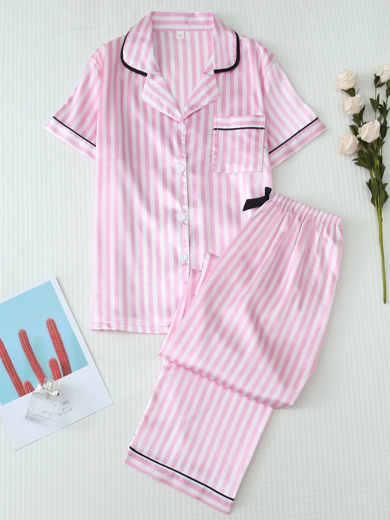Two-Piece Satin Striped Lapel Button-Down Short-Sleeve Top with Pockets and Bow-Tie Pants Spring/Summer Women's Pajamas Loungewear Set Suitable for Home Use