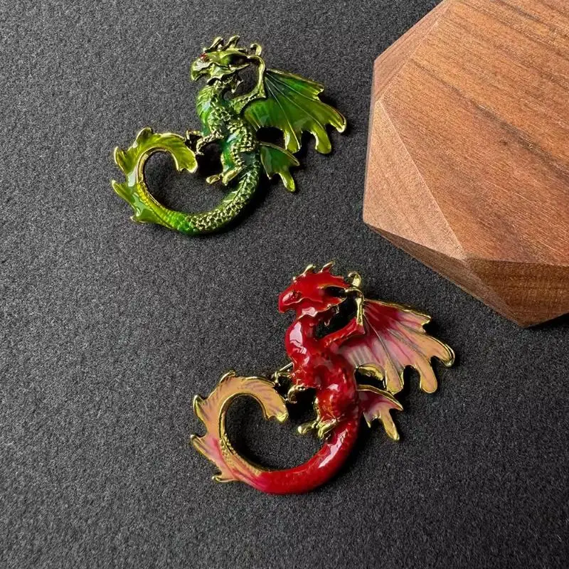 Vintage Enamel Dragon Brooch Shiny Glossy Surface Fashion Accessory for Lapel Bag Daily Wear Cosplay New Year Gift