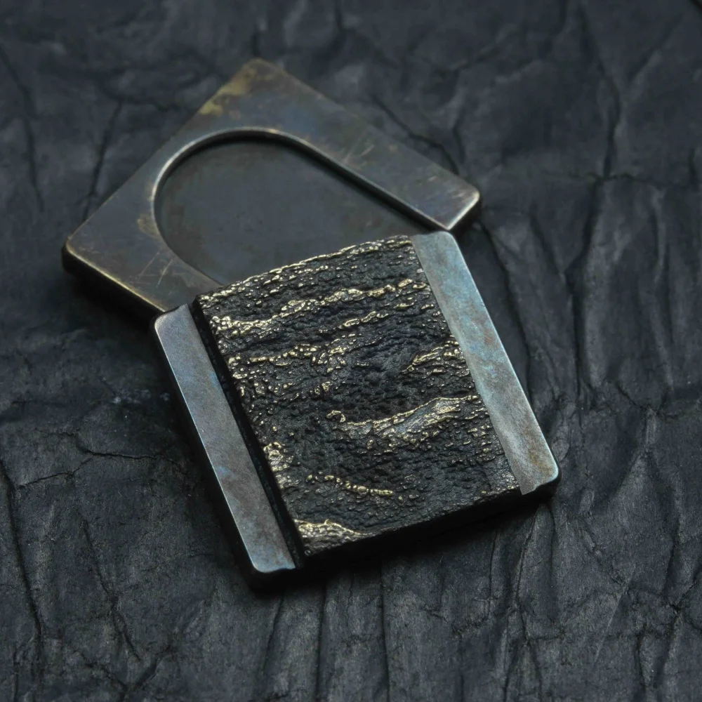 

Rock Texture Camera Metal Hot Shoe Cover for Fujifilm X100VI XM5 XT5 X100V Sony A7C2 A6400 ZVE1 FX2 Canon Nikon ZF Z52 Lumix S9