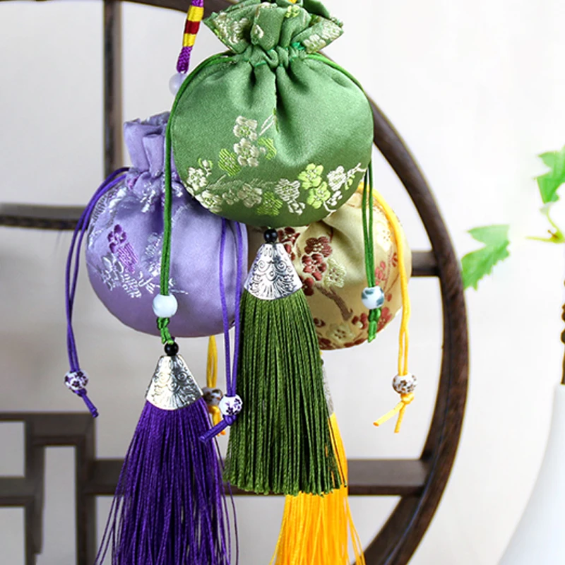 Chinese Style Silk Sachet Empty Bag Jewelry Storage Bag Vintage Embroidery Sachet Tassel Car Pendant Drawstring Gift Pouches