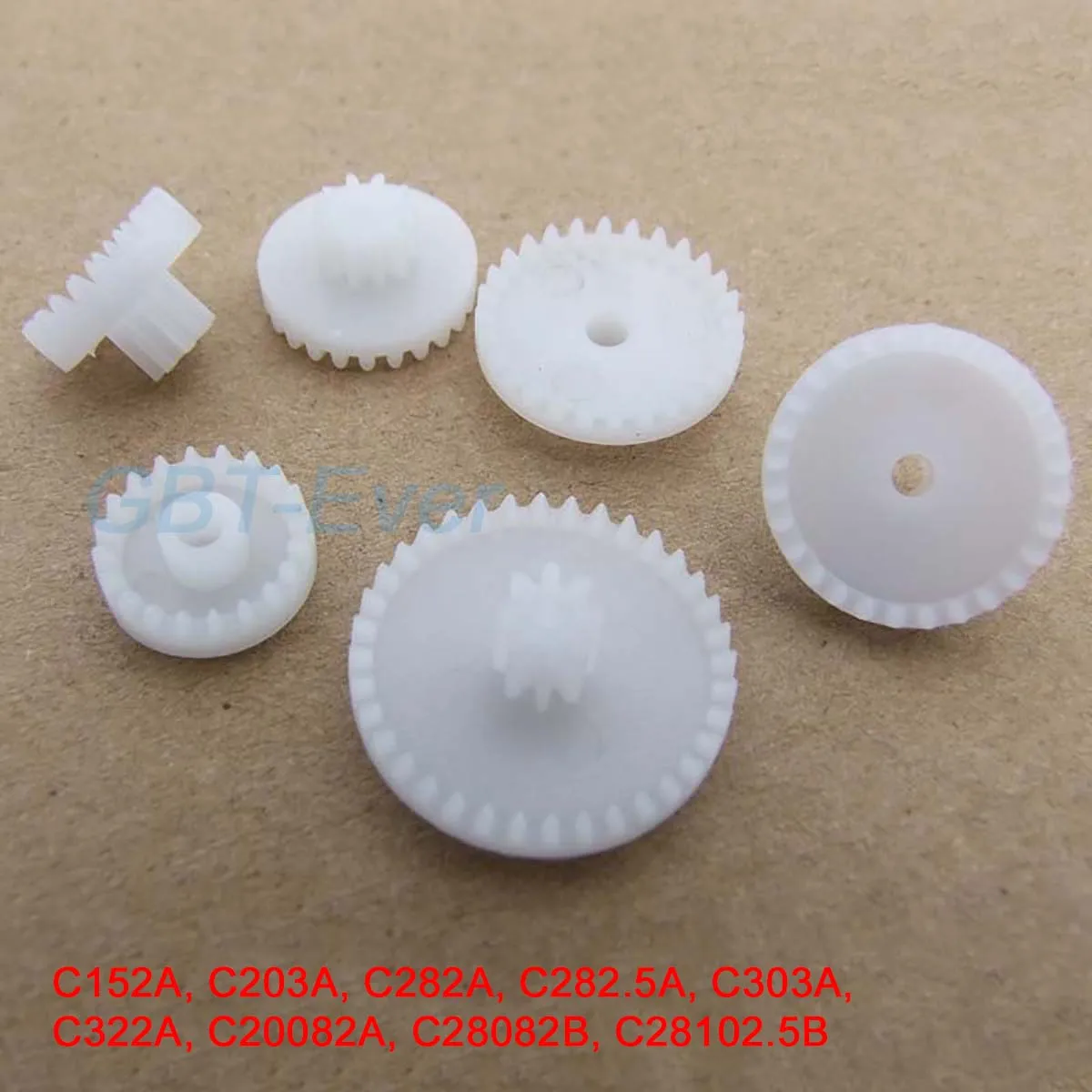 

20Pcs 0.5M Plastic Gear 15/20/28/30/32 Teeth Crown Gear 2mm/2.5mm/3mm Hole DIY Toy Parts Accessories Reduction Gears Pinion