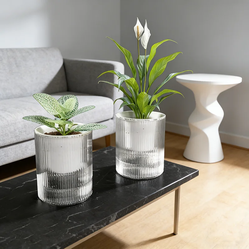 Der automatische wasserabsorbierende Blumentopf Green Luo bietet Platz für Wasser, transparenter Kunststoff-Blumentopf, grüner Korb für Topfpflanzen