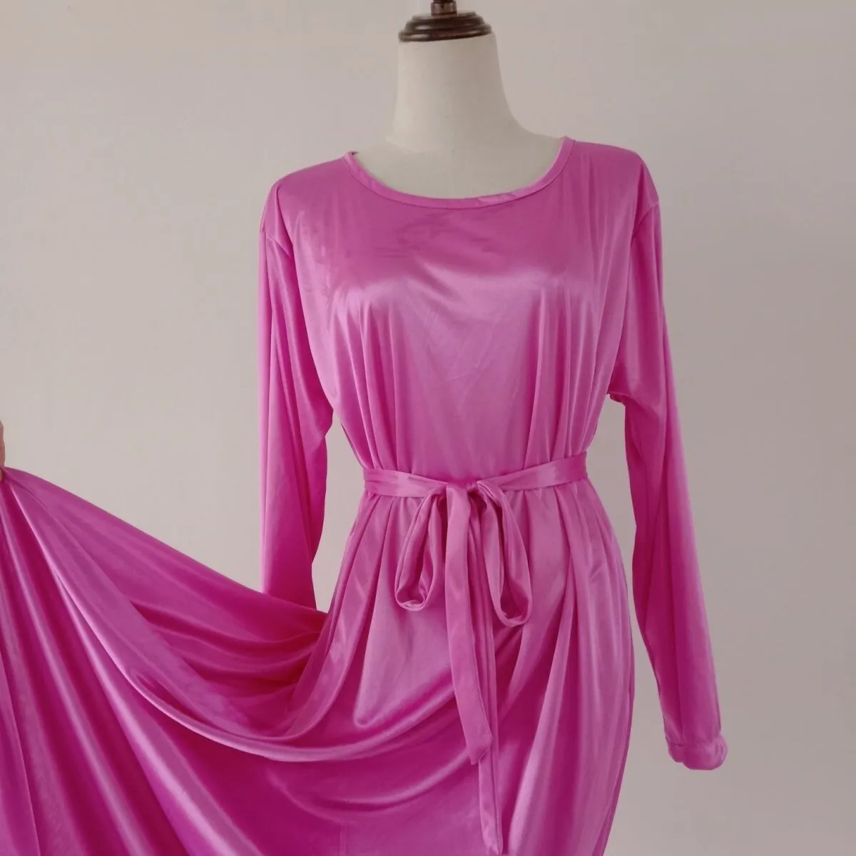 

Glossy Long Sleeve Ice Silk Women Satin Long Maxi Dress Elegant Dresses