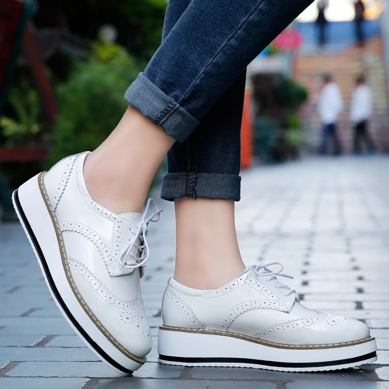 Spring Autumn Women Derby Platform Gold Flats Brogue Leather Lace Up Classic Bullock Footwear Female Oxford Shoes Lady