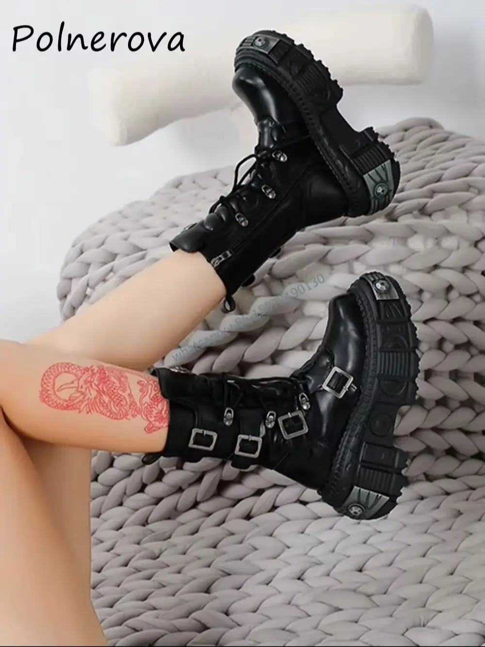 

Металлические рок-туфли на толстой подошве с круглым носком, шнуровкой и пряжкой, платформой, сапоги до середины икры, темные мотоциклетные ботинки в стиле панк Hottie с высоким увеличением