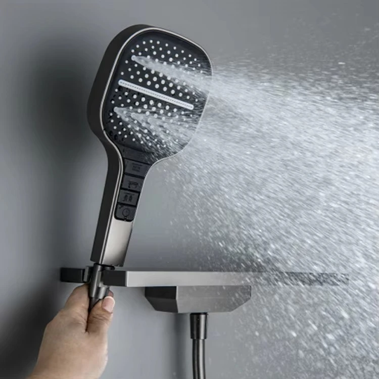 نظام صنبور دش كروم نحاسي مصقول، رأس دش يدوي عالي الضغط، رشاش مطري ناعم للتدليك، طقم متكامل للحمام