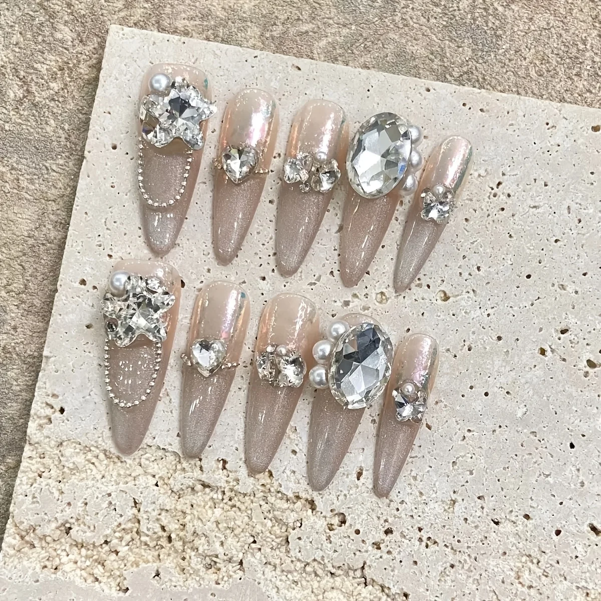 10 Stück hochwertige, luxuriöse, reine Wunsch-Katzenaugen-Nägel mit Diamanten besetzt, handgefertigte künstliche Nägel, lange Nagelpatches für Frauen