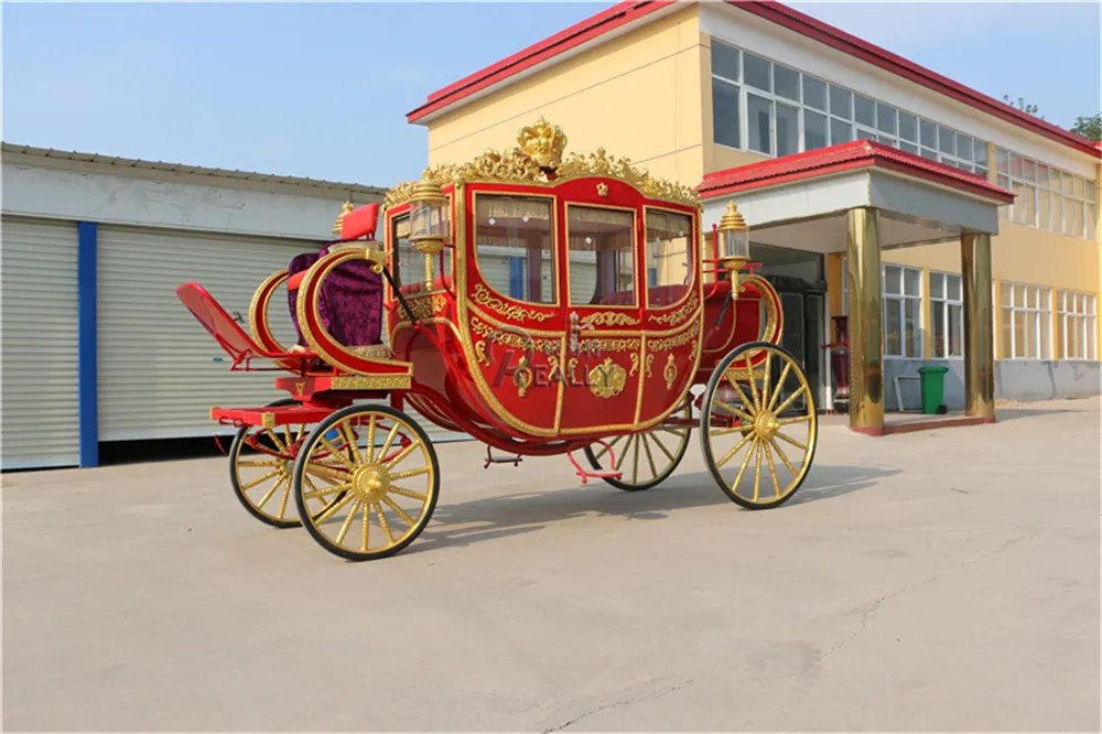 Carros de caballos turísticos reales rojos de cuatro ruedas de Cenicienta eléctrica de lujo Carro dibujado de caballos Victoria a la venta