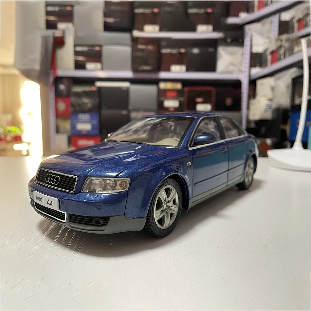 Out Of Print Faw Audi A4 B6 2004-2005 1:18 Scale Alloy Rare Car
