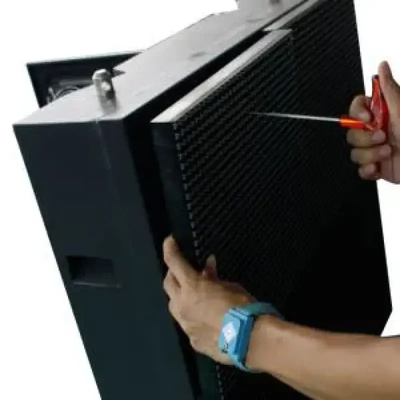 Custom Waterproof LED Display For All ScenariosFront Service Chinese Full Color TV Display P8