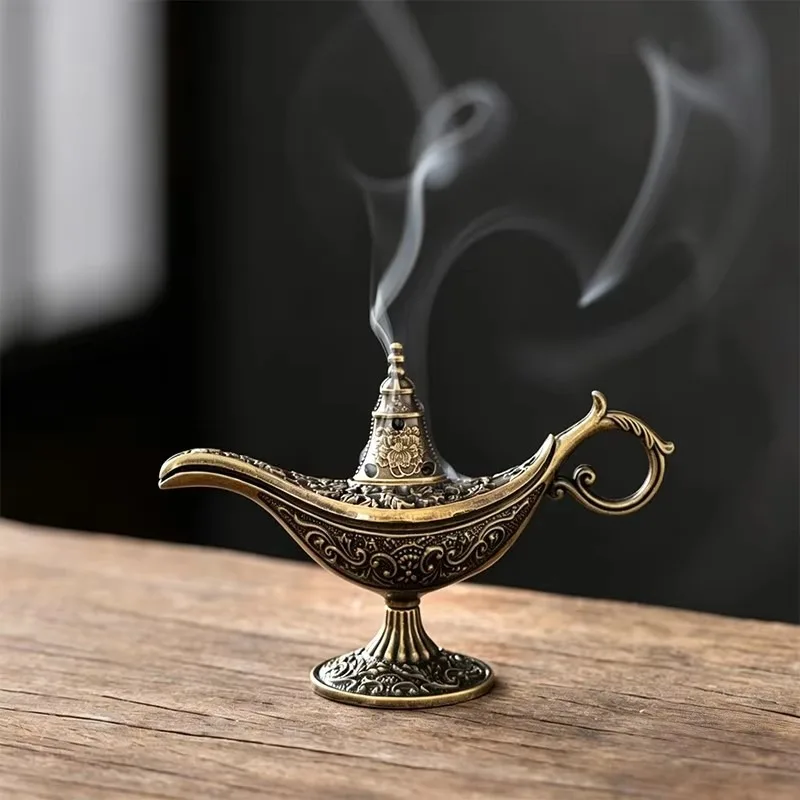 Vintage Alloy Incense Burner Stick Holder Three Legged Hollow Out Mini Sandalwood Censer Incense Burner Home Decoration