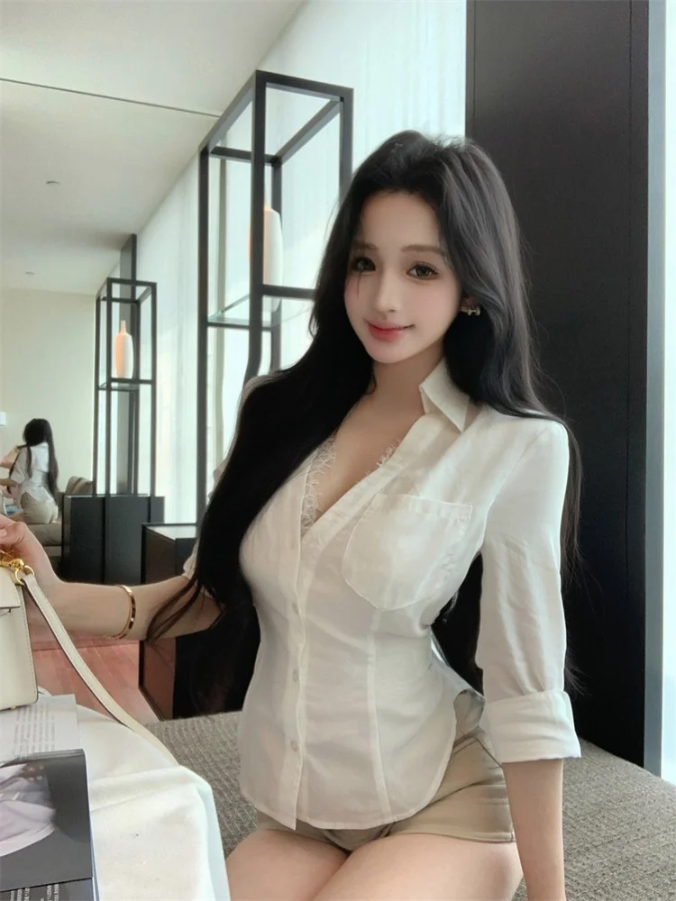

Office Chic Lace Panel Sleeve Shirt Women's Spring New Pure Color Waist-Cinching Top Trendy Commute Style Long Sleeve Regular...