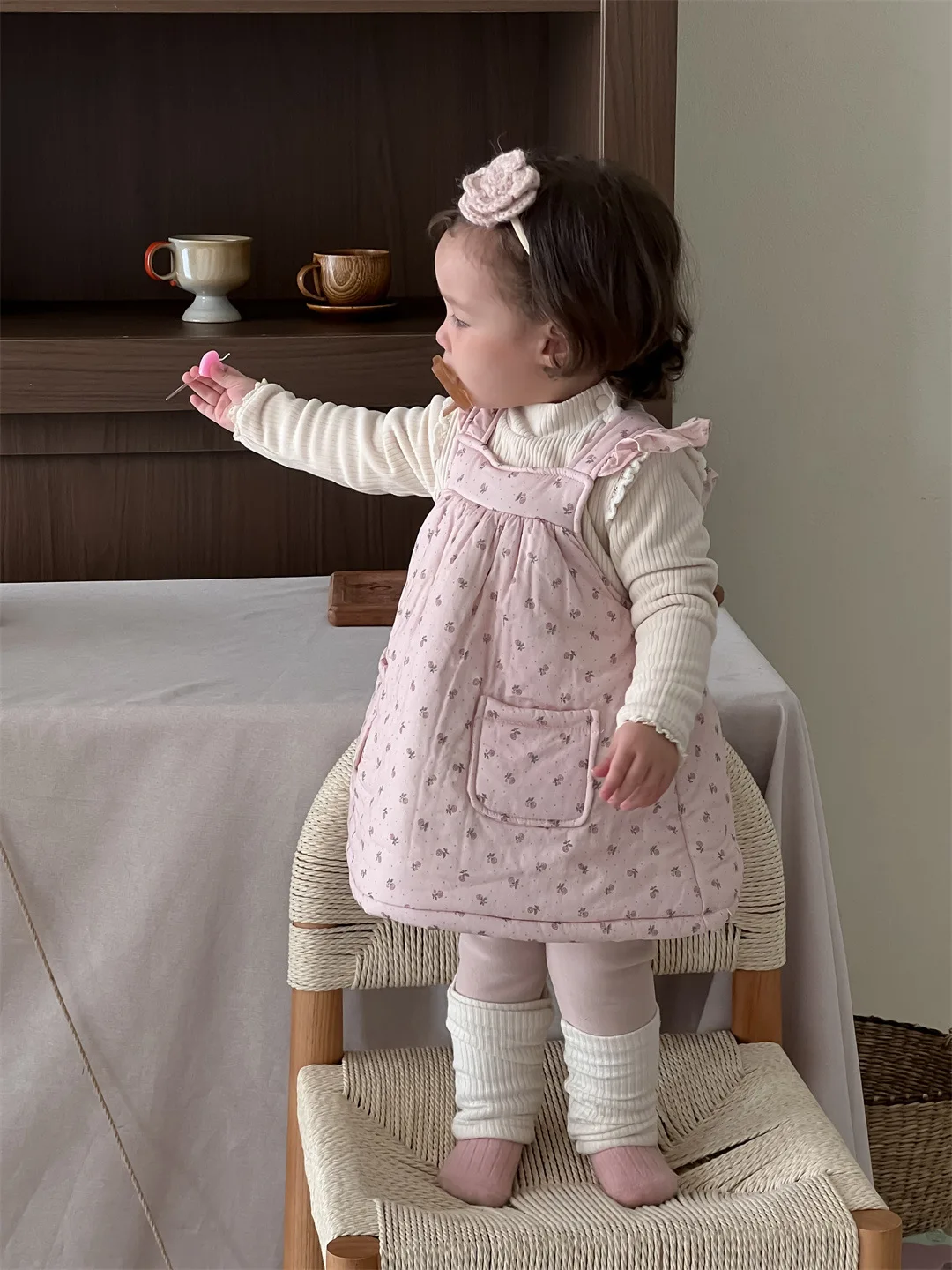 2024 Winter New Baby Girls Sleeveless Strap Dress Cotton Girls Cute Floral Padded Dress Thick Warm Princess Dress Infant Clothes