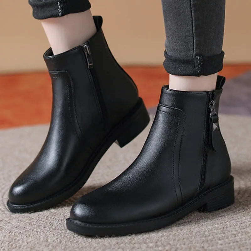 Genuine Leather Thick Heeled Short Boots with Soft Soles Side Zippers for Women Boots Plush Insulation Versatile Oversized Shoes