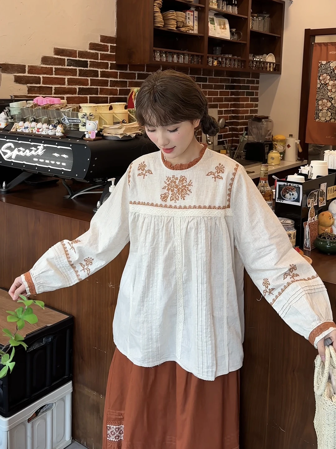 

Retro Japanese Sle Embroidered Lace Trimmed Collar Linen Long Sve Loose Overhead irt Spring Autumn Sweet Sle Women's...