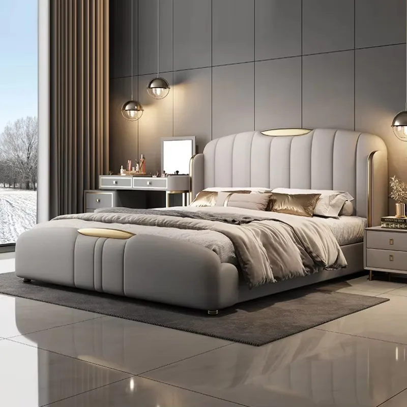 

Deluxe Solid Wood Double Bed Deluxe Leather King Bed Upholstered Backrest Bedroom