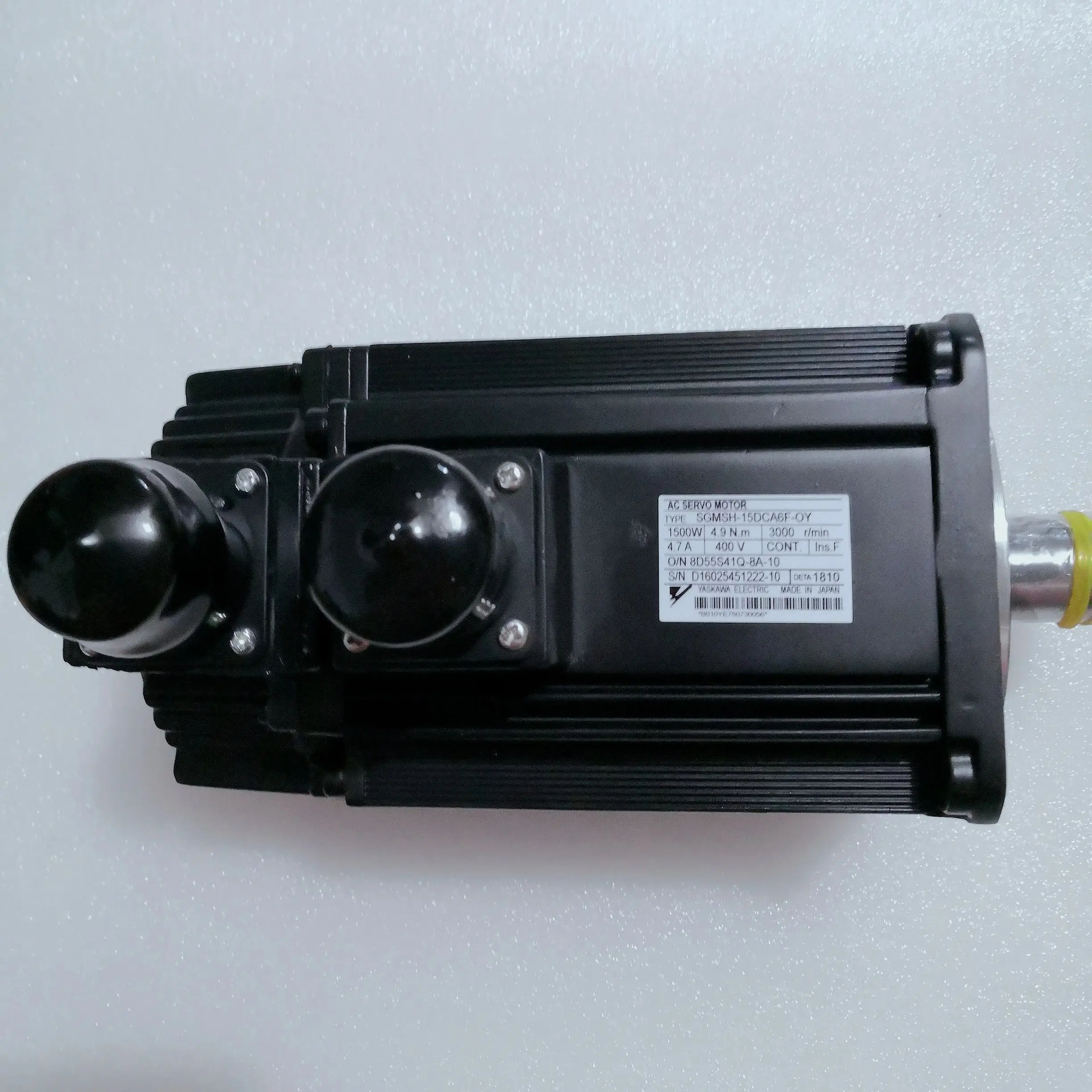 

SGMSH-15DCA6F-OY Совершенно новый серводвигатель, в наличии, SGMSH 15DCA6F OY