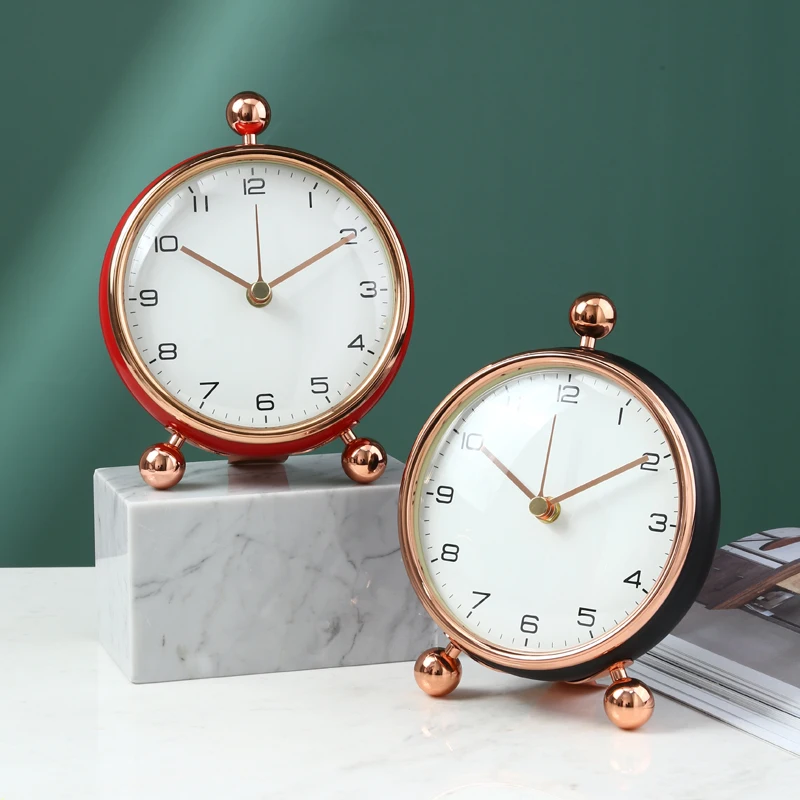 1PC European simple pointer table clock Desktop creative metal desk clock living room decoration silent quartz clock