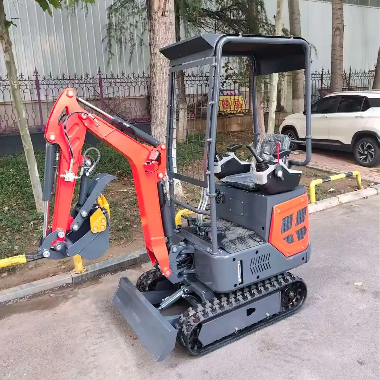 

Free Shipping Excavator Customize1.6 Ton Kubota Engine EPA Digger 1600KG Farm Small Excavators 1.6 Tons Prices