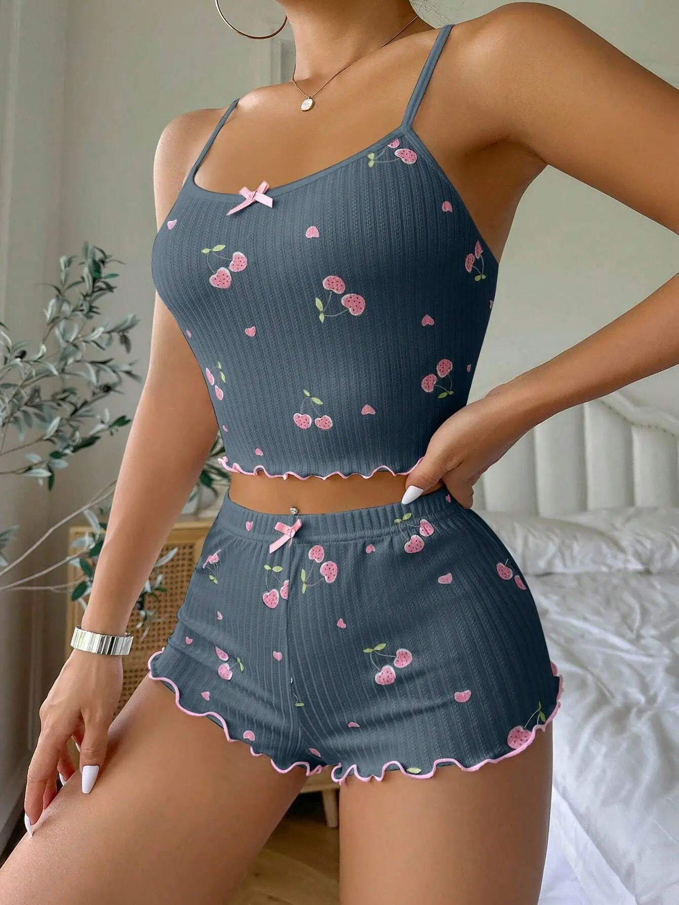 Sleepwear Women\'s Summer Pajama Set Heart Print Sexy Ribbed Bow Decor Round Neck Backless Crop Cami Top & Shorts Nightwear