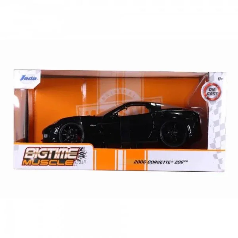 1:24 2006 Chevrolet Corvette High Simulation Diecast Car Metal Alloy Model Car Toys for Children Gift Collection