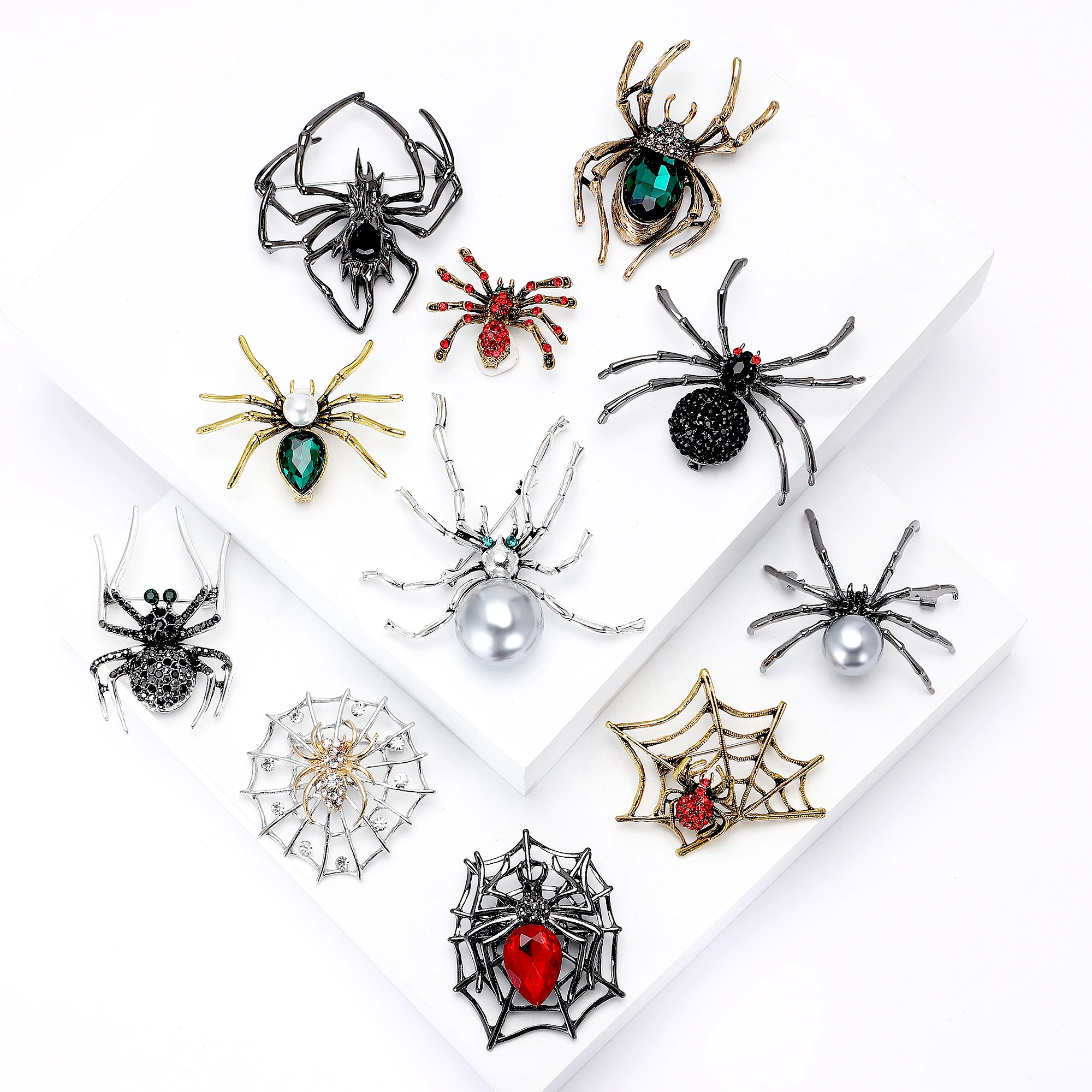 Halloween Rhinestone Spider Brooches for Women Unisex Insect Pins Multi-color Available Fashion Jewellery Accessories Gifts