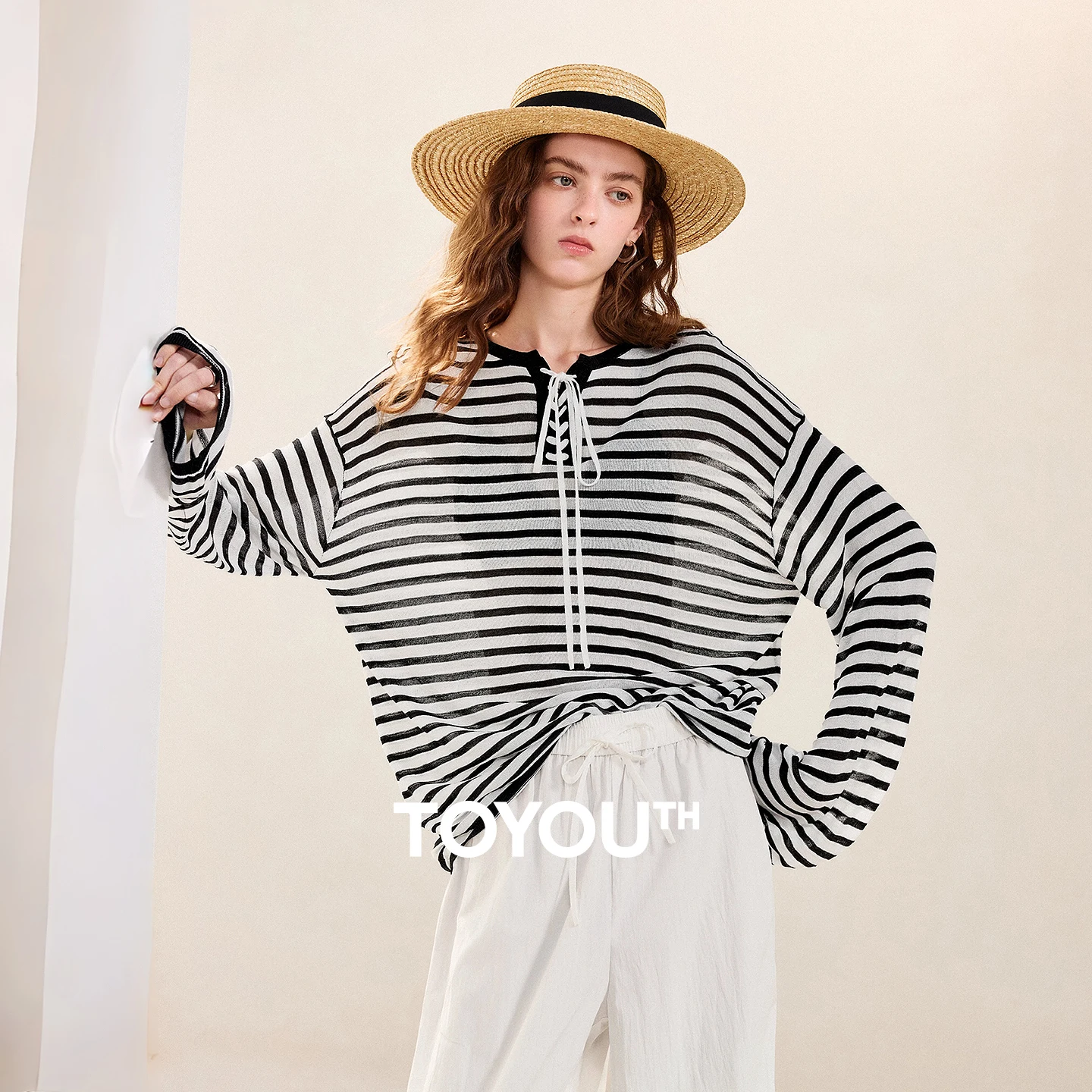 

TOYOUTH Women Linen-Like Lightweight Knit Top 2026 Spring New Black White Striped Crew Neck Loose Slim-Fit Blouse
