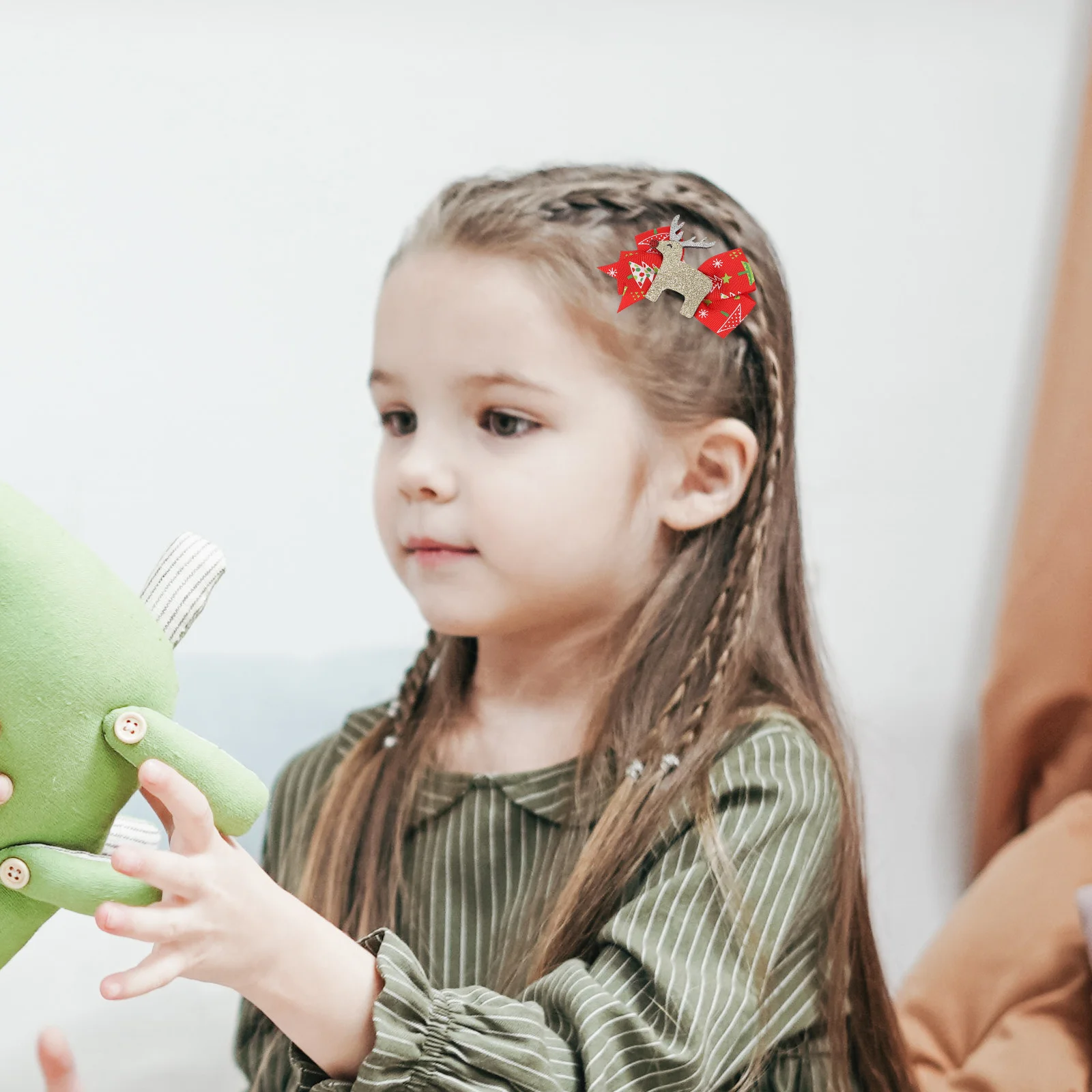 

4Pcs Xmas Reindeer Hair Clips Bowknot Bobby Pin Comfortable Hair Accessories Christmas Party Headdress Xmas Barrette