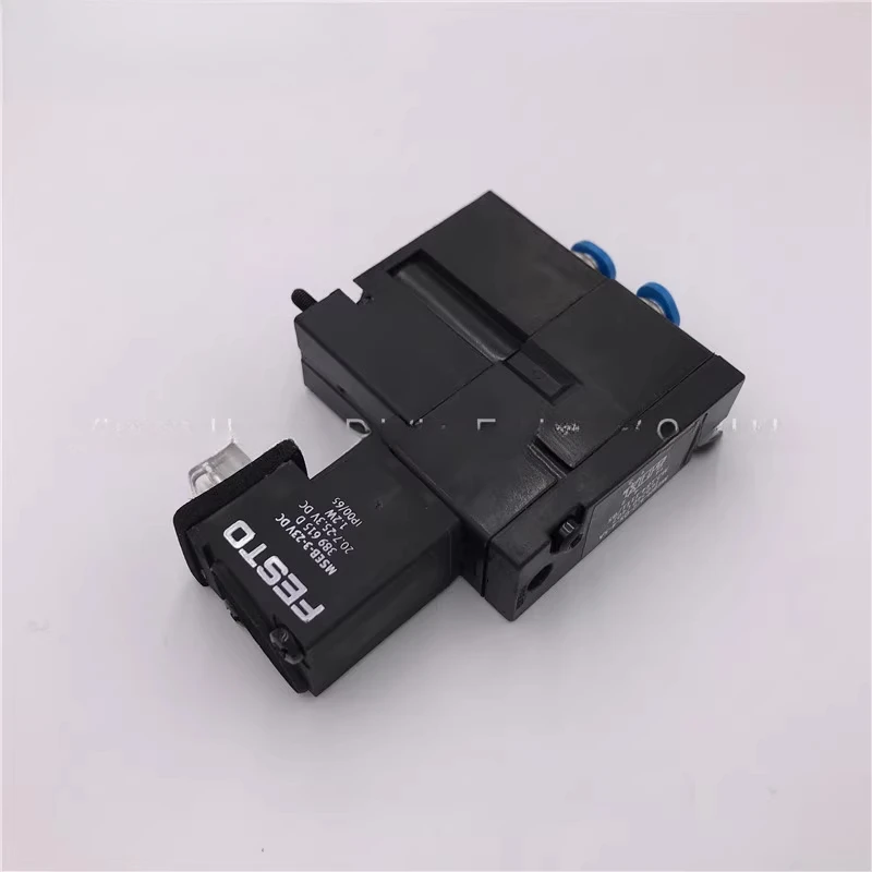 1 قطعة لملحقات هايدلبرغ MEBH-4/2-QS-4-SA صمام الهواء صمام الملف اللولبي M2.184.1111/05