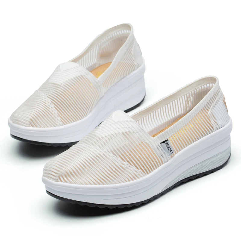 Verão Novas Mulheres Sandálias Mulheres Sapatos Casuais Leve Respirável Água Slip-on Sapatos Mulheres Sneakers Sandalias Mujer